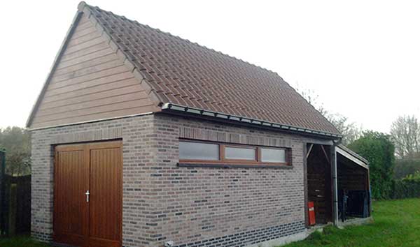 metselwerk, dakopbouw en voegwerk garage met berging